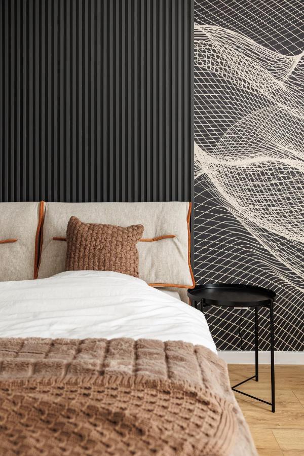Mandala Designer With Free Private Parking, Near Mall Coresi