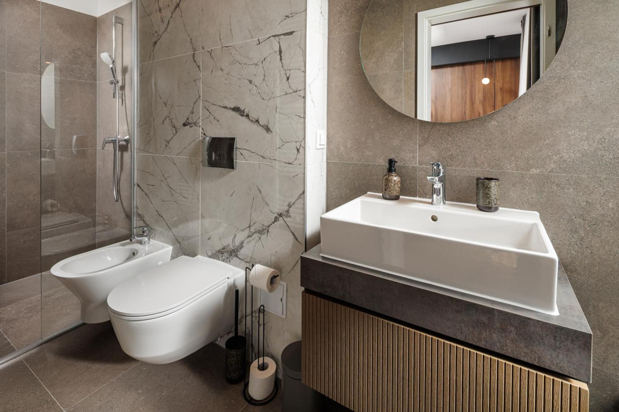 Mandala Designer Apartments With Free Private Parking, Near Mall Coresi Apartment Brașov