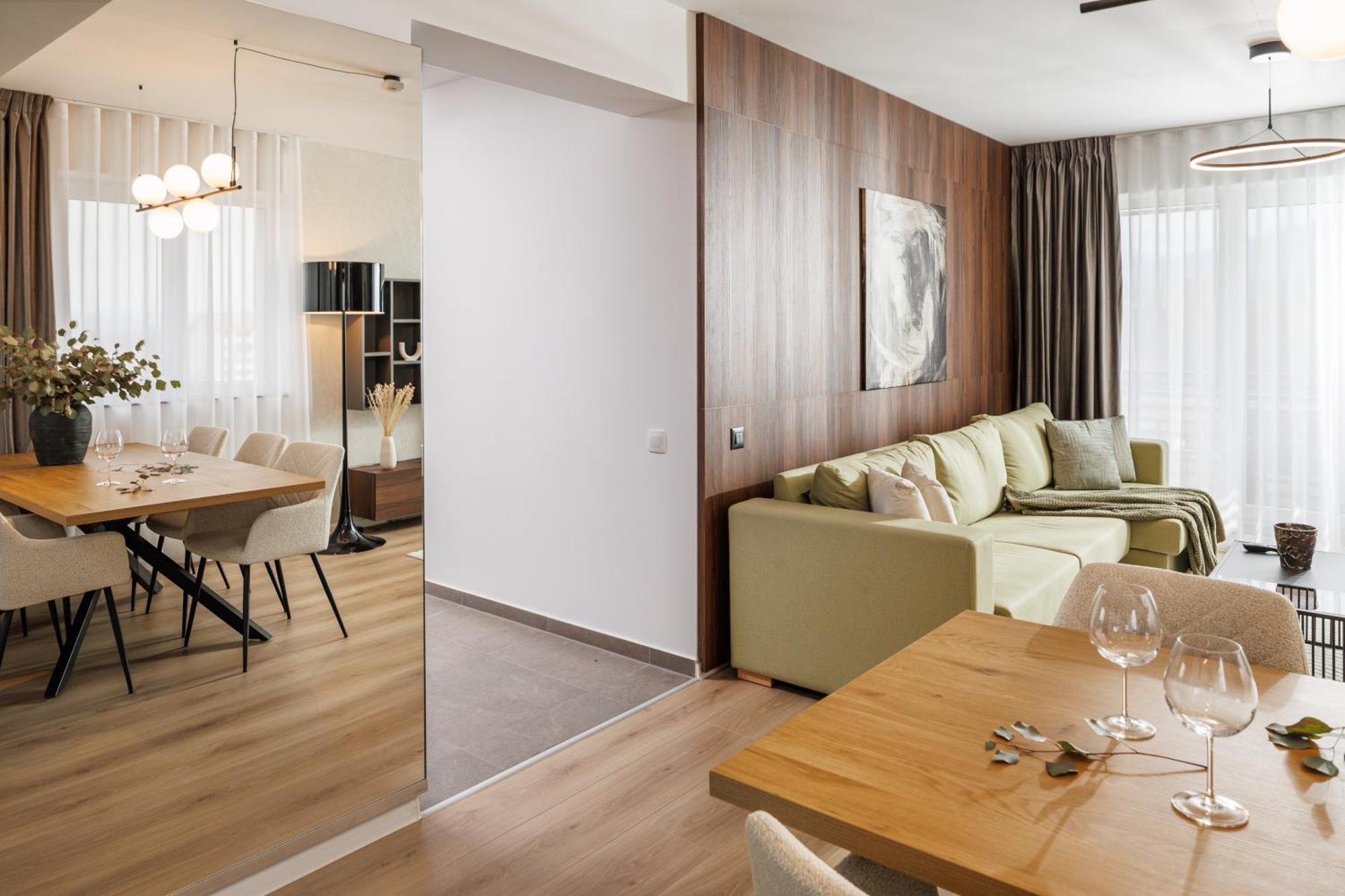 Apartment Mandala Designer Apartments With Free Private Parking, Near Mall Coresi Brașov